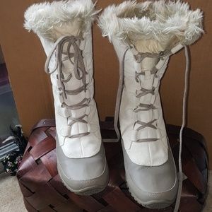 The North Face Nuptse Purna boot